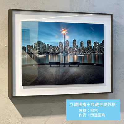 24 x 30" (61 x 76.2 cm) < 150ppi